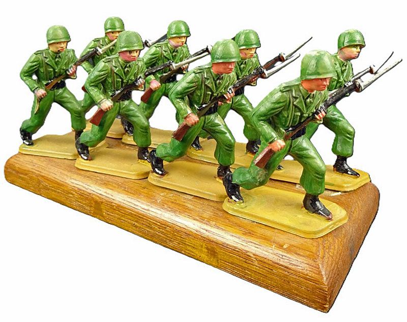 Groupe de figurines de soldats en plastique